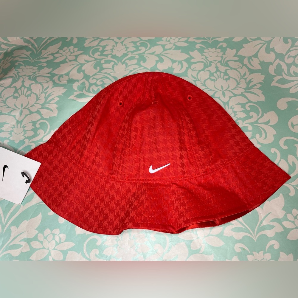 Nike womens sportswear houndstooth bucket hat sz small/medium